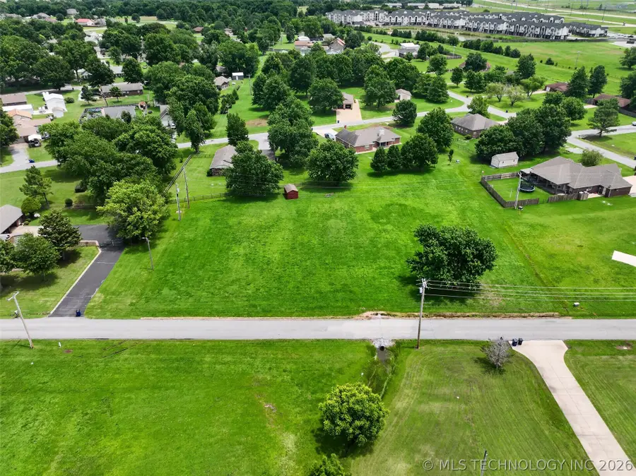 Oakwood Drive, Pryor, OK 74361 - #2