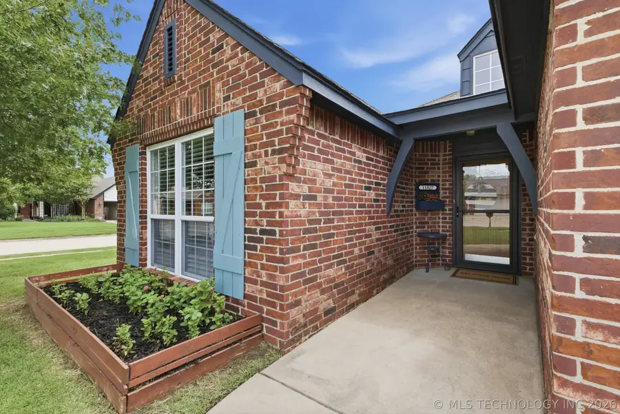 11827 N 117th East Avenue, Collinsville, OK 74021 - #3