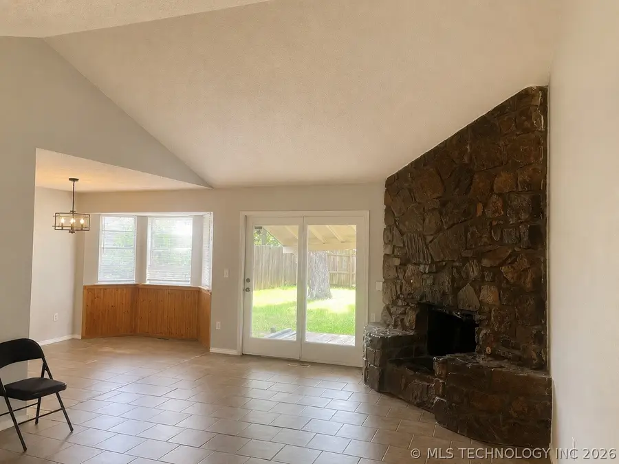 3237 S 137th East Avenue, Tulsa, OK 74134 - #2