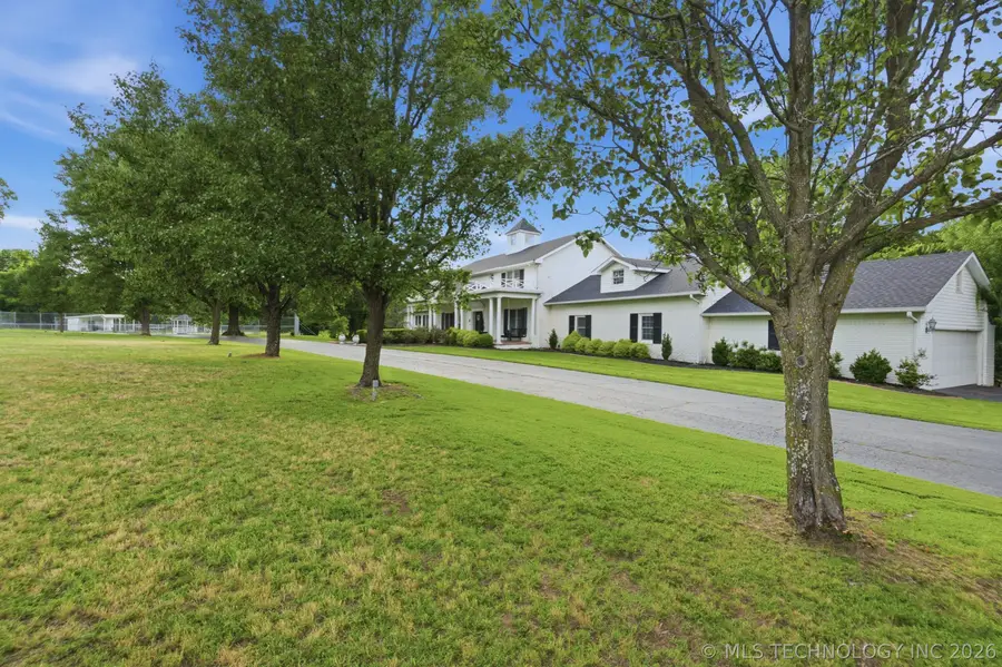 631 Rolling Oaks Place, Muskogee, OK 74401 - #3