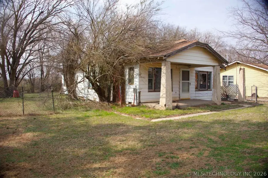 706 S Layton, Earlsboro, OK 74840 - #2