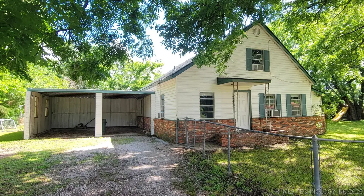 1001 W 14th, Ada, OK 74820 - #1