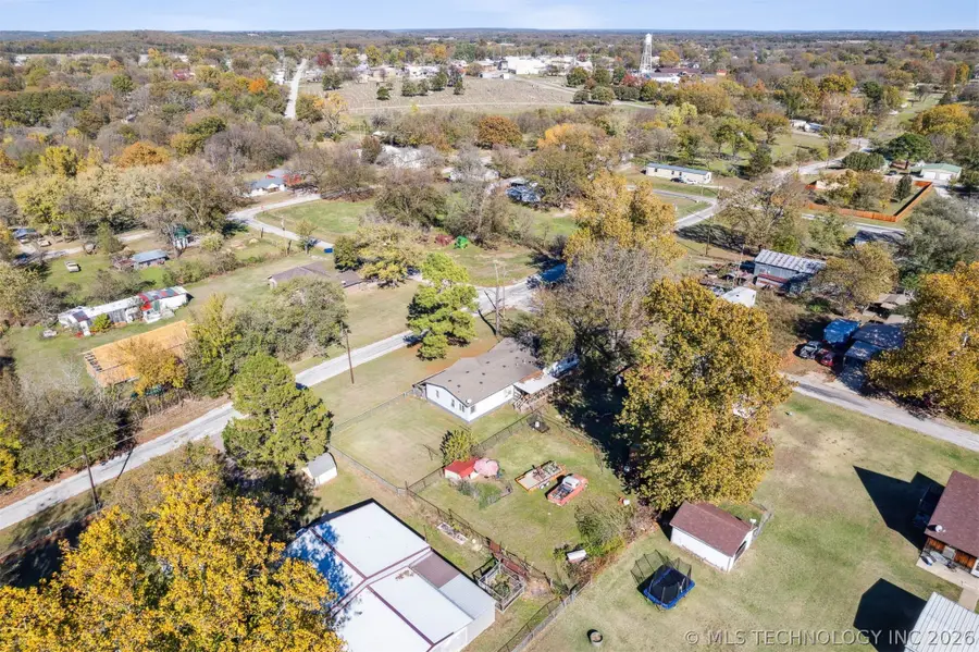 201 W B. Street, Allen, OK 74825 - #3