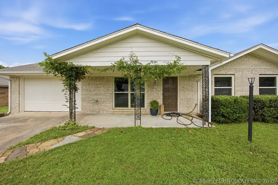 2122 N 11th, McAlester, OK 74501 - #2