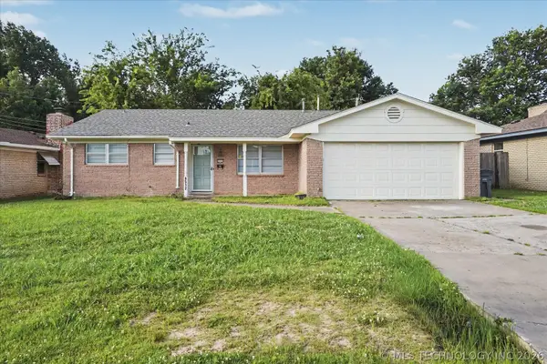 8512 E 24th Place, Tulsa, OK 74129