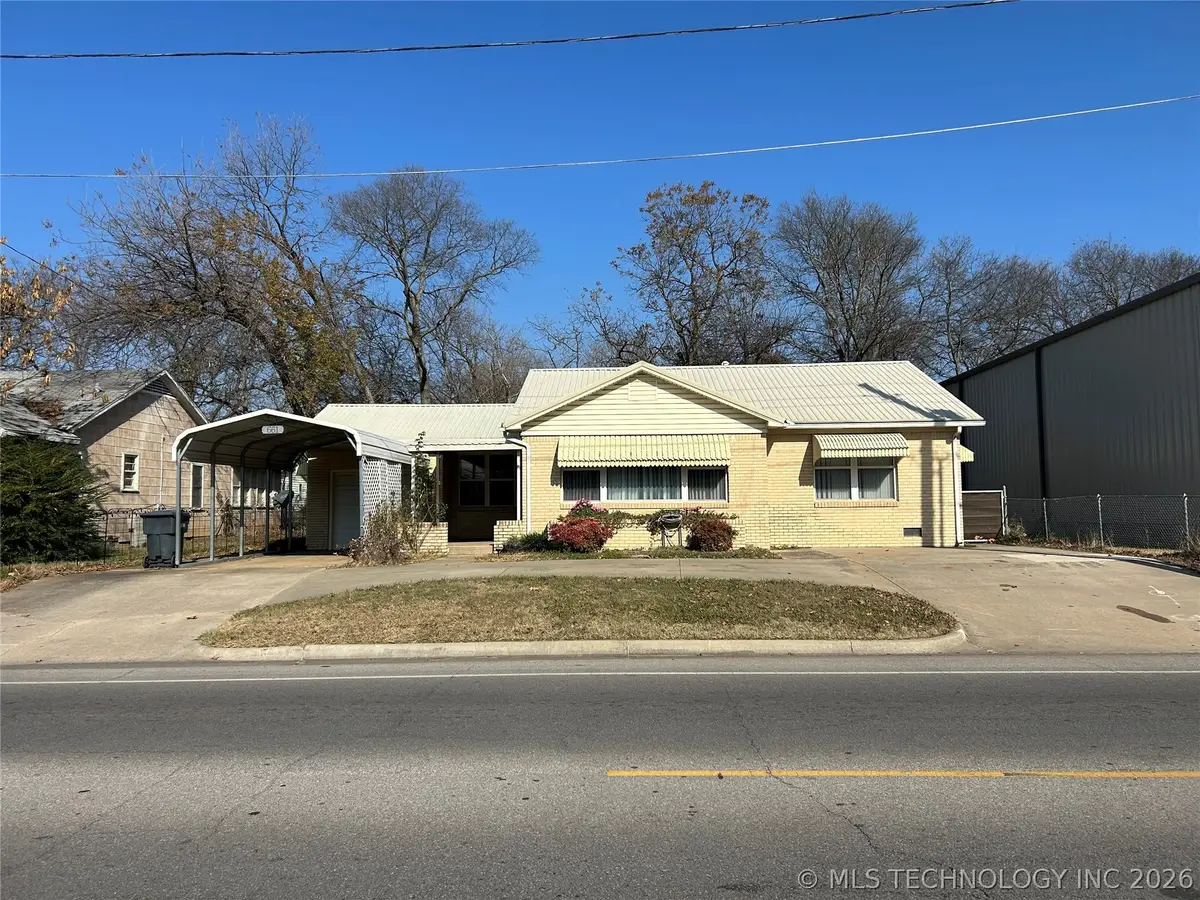 661 12th Avenue Nw, Ardmore, OK 73401 - #1