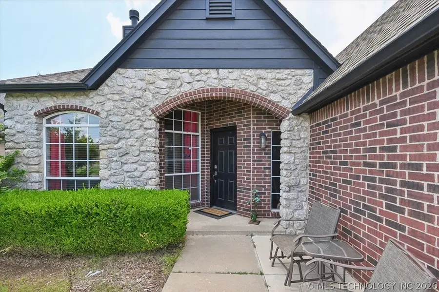 4934 S 186th East Avenue, Tulsa, OK 74134 - #2