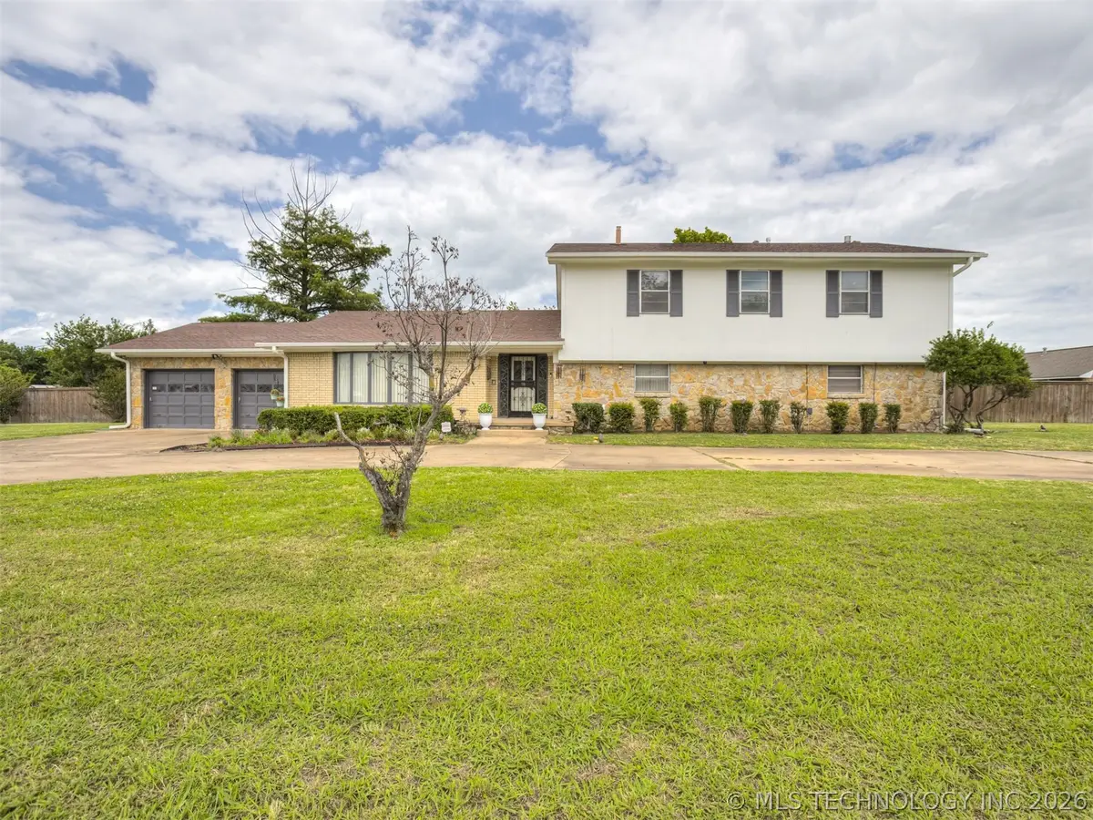 1201 E 4th Street, Okmulgee, OK 74447 - #1