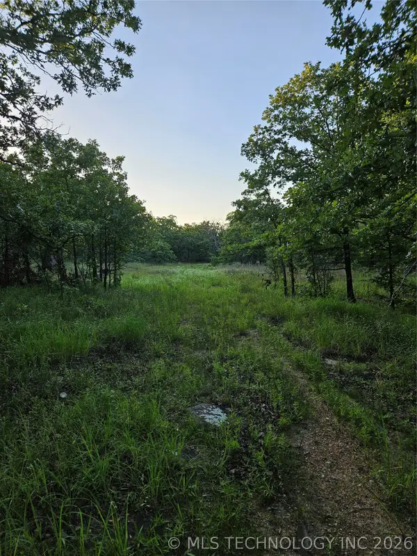 Hickory Lane, Stuart, OK 74570