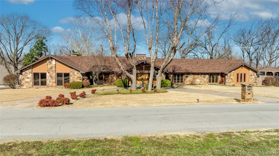 1419 Bayshore Drive, Grove, OK 74344 - #2