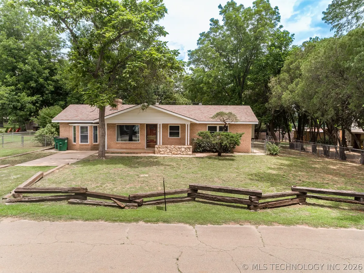 314 SW 3rd, Perkins, OK 74059 - #1