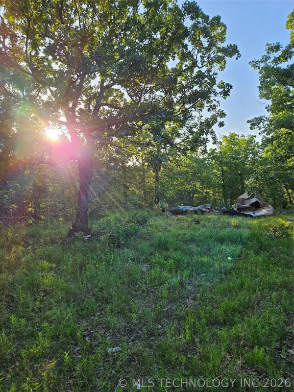 Hickory Lane, Stuart, OK 74570