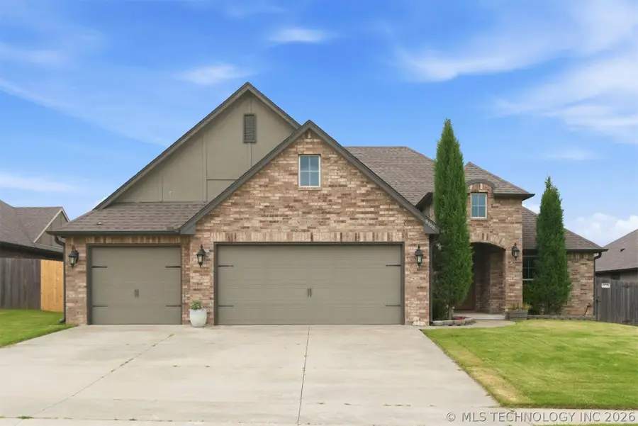 8108 N 76th East Avenue, Owasso, OK 74055 - #2
