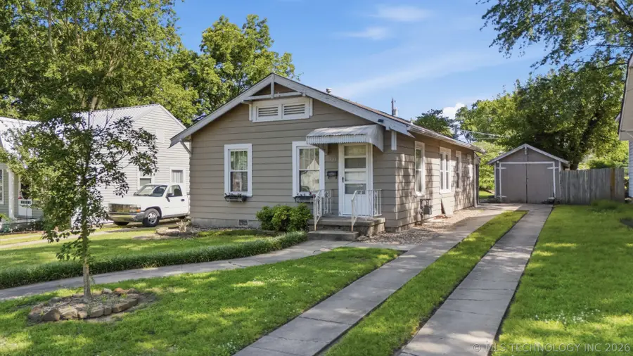 523 E 13th Street, Bartlesville, OK 74003 - #3