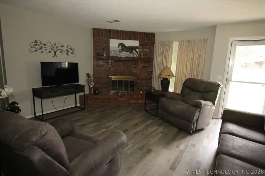 2042 W Toledo Street, Broken Arrow, OK 74012 - #3