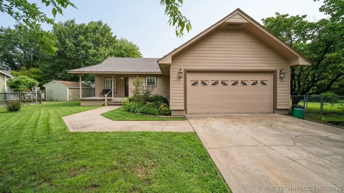 425 S Boston Avenue, Ketchum, OK 74349 - #1