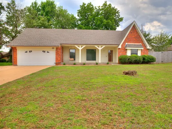 214 W 119th Street S, Jenks, OK 74037