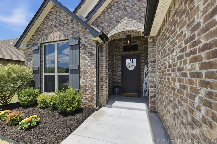 27515 E 108th Place S, Coweta, OK 74429 - #2