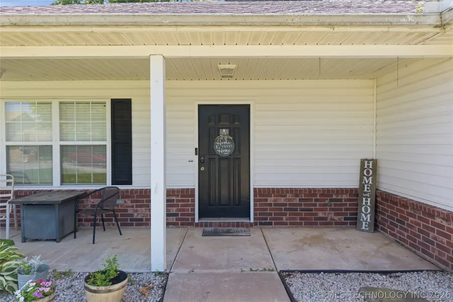 1005 W 21st Street, Claremore, OK 74017 - #2