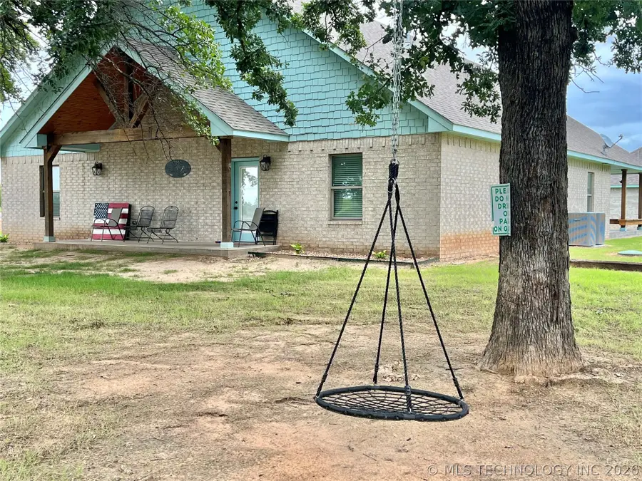 1722 Depot Place, Kingston, OK 73439 - #2
