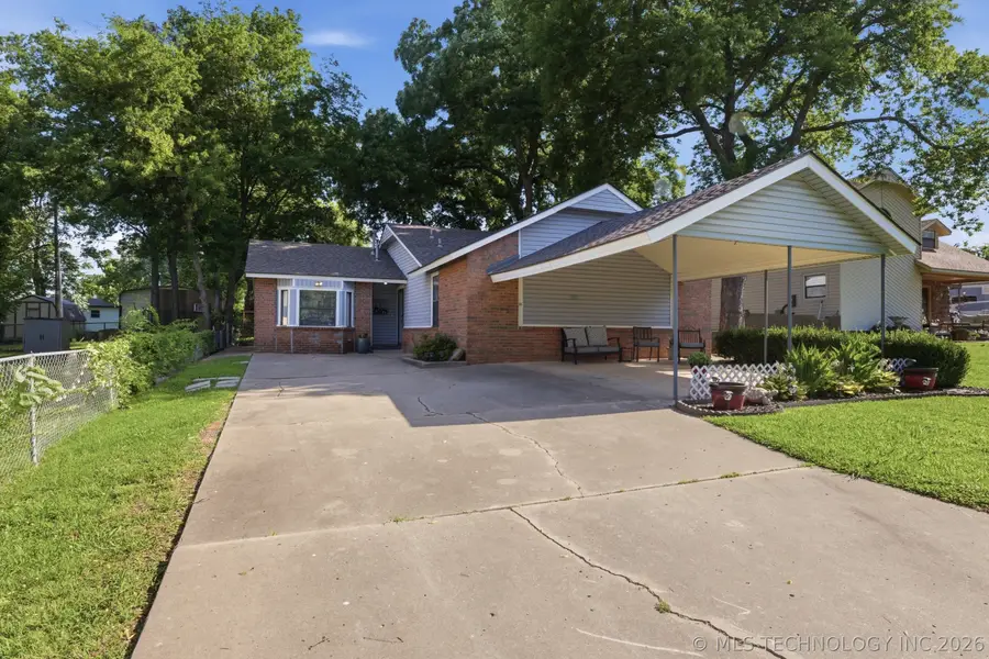 41 E 148th Street S, Glenpool, OK 74033 - #2
