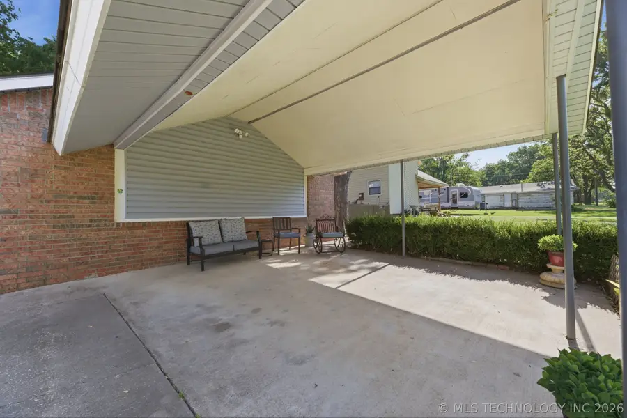 41 E 148th Street S, Glenpool, OK 74033 - #3