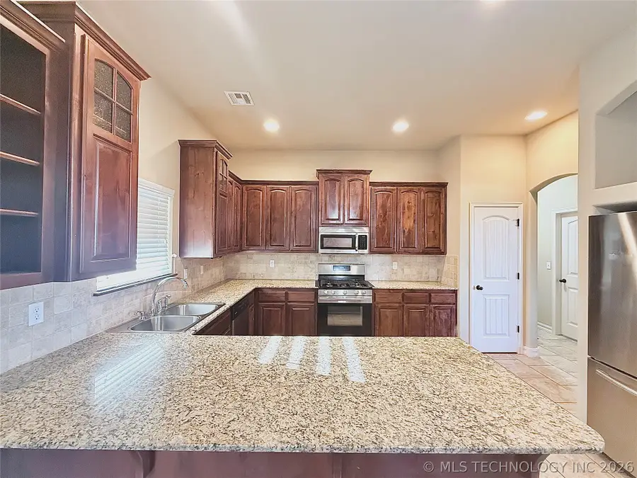13964 Saddlebrook Drive, Oologah, OK 74053 - #3