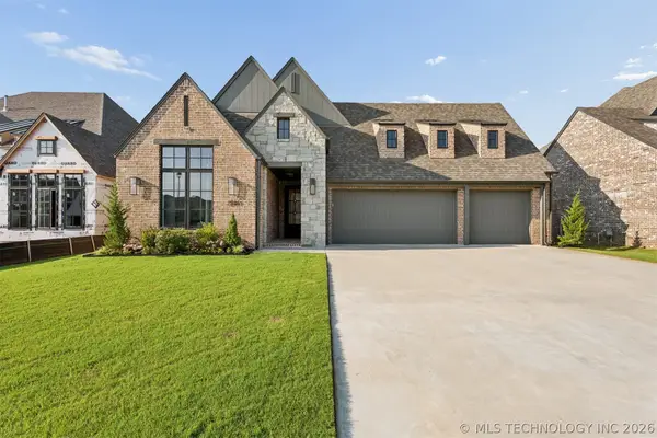2711 W Van Buren Court, Broken Arrow, OK 74134