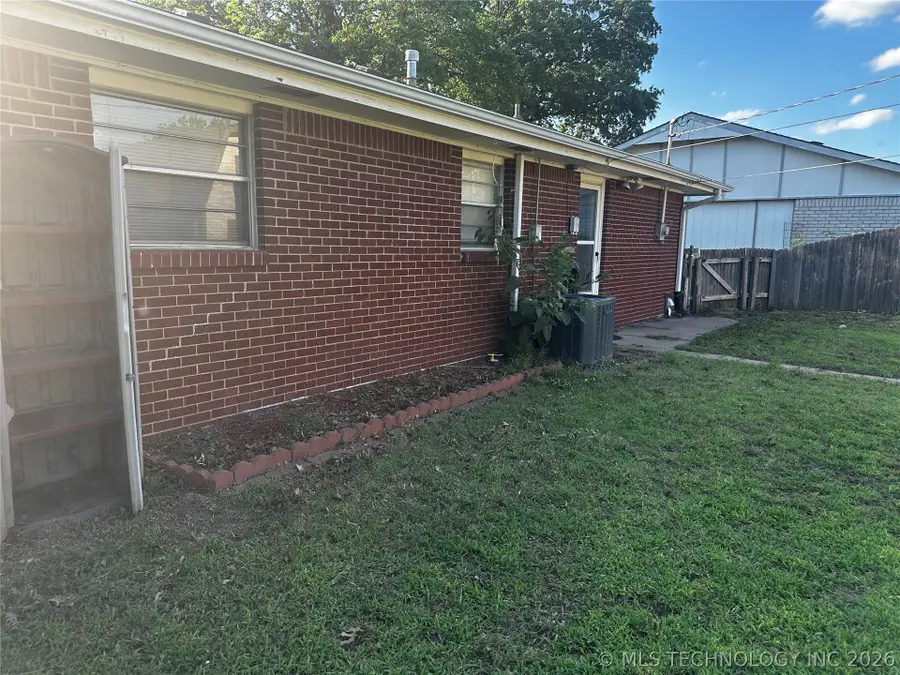 524 Sooner Road, Bartlesville, OK 74003 - #3