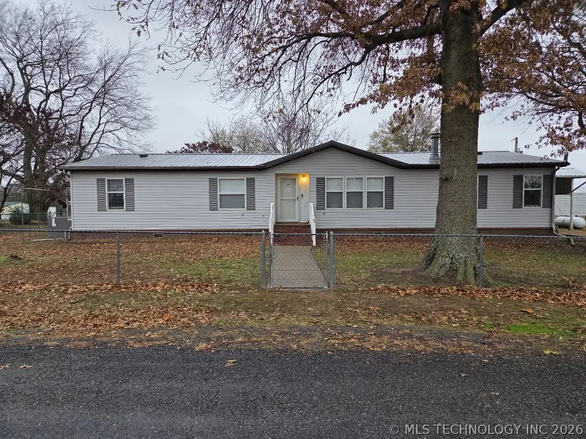420828 E 1143 Road, Eufaula, OK 74432 - #1