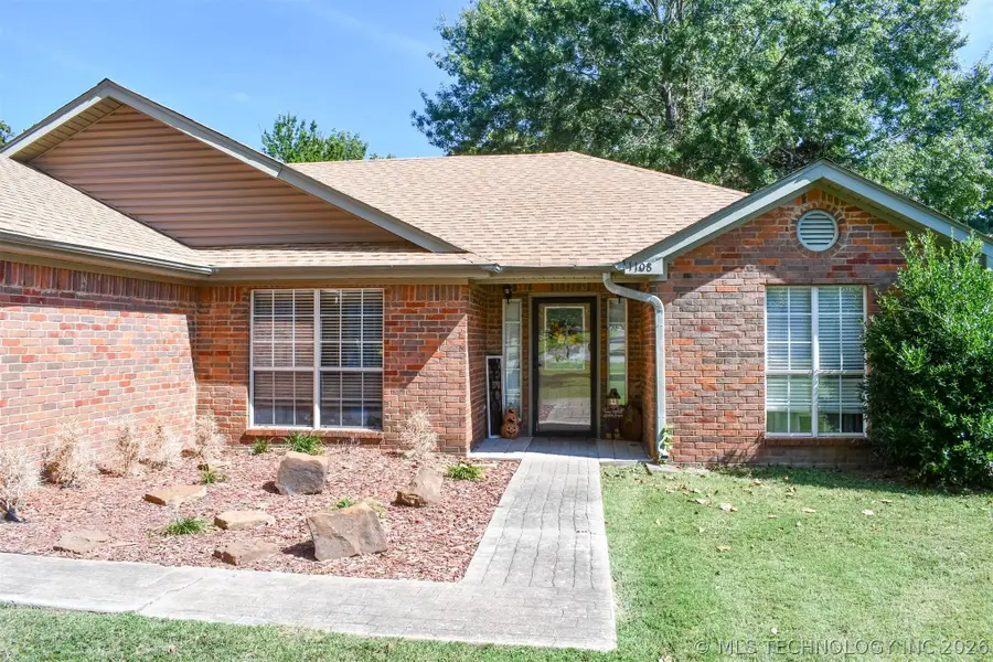 1108 Bermuda Drive, Stigler, OK 74462 - #3