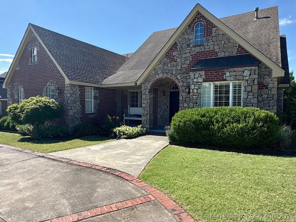 1025 E 13th Street, Cushing, OK 74023 - #1