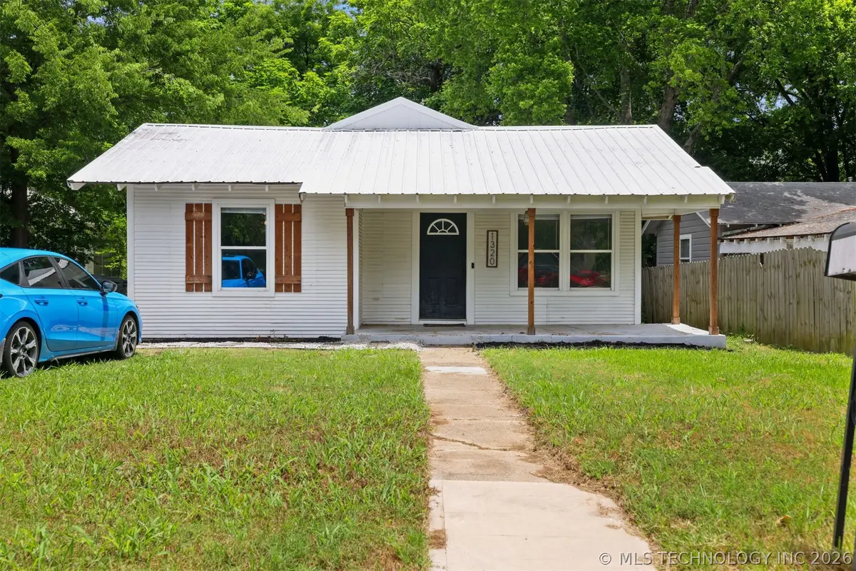 1320 N 4th Avenue, Durant, OK 74701 - #1