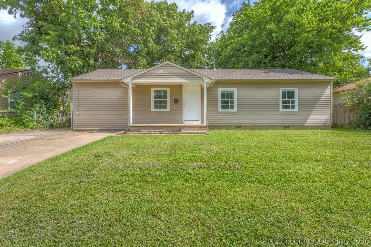 107 W 7th Street, Owasso, OK 74055 - #1