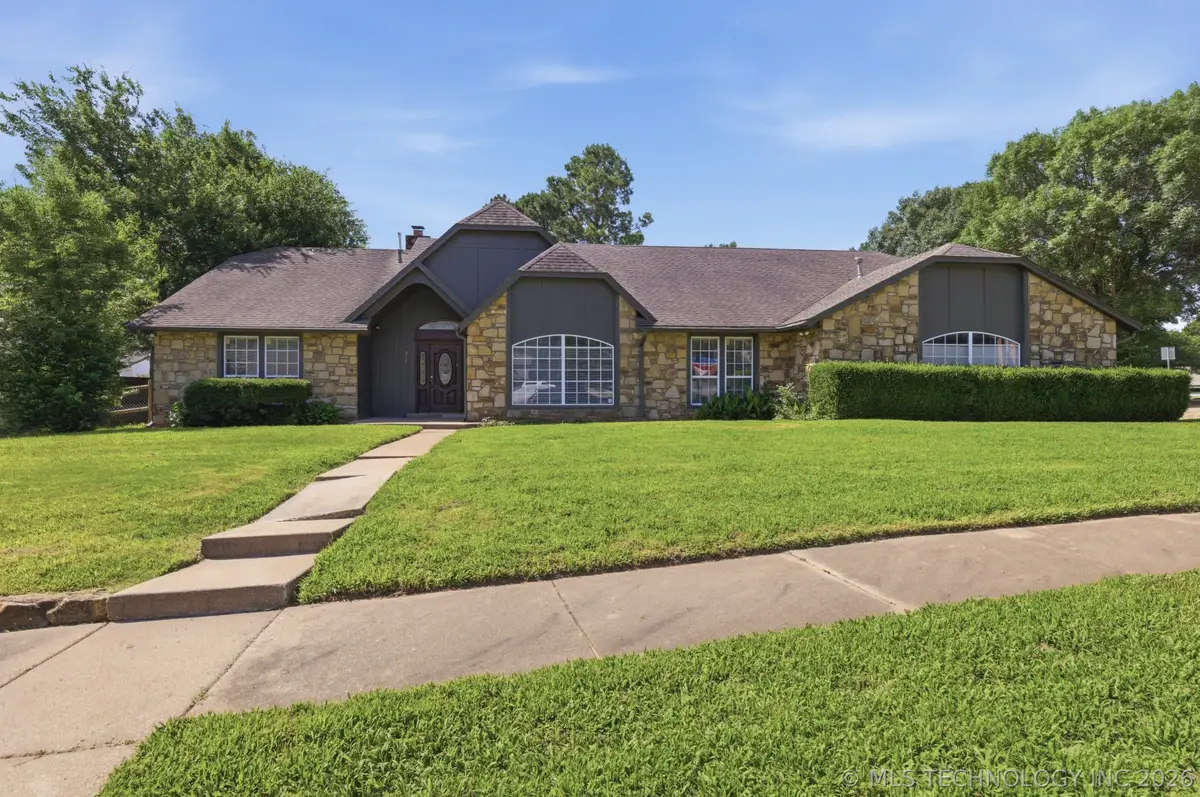 501 E Winston Circle, Broken Arrow, OK 74011 - #1
