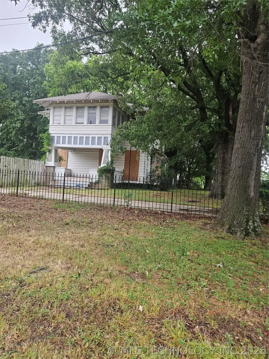 124 E 2nd, Stroud, OK 74079 - #2
