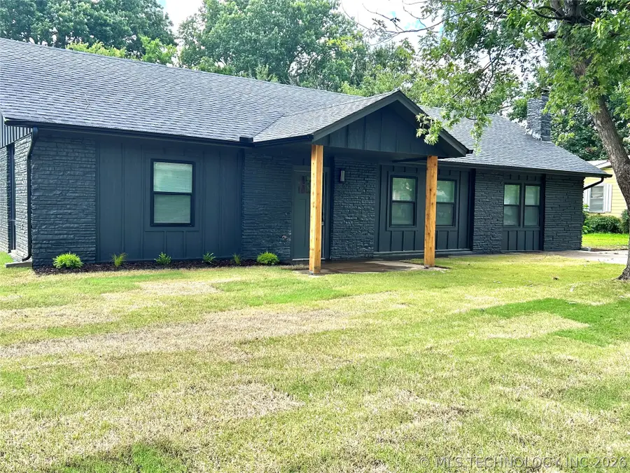 1305 N Dorothy Avenue, Claremore, OK 74017 - #2