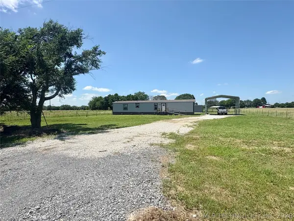 12081 Oktaha Road, Oktaha, OK 74450