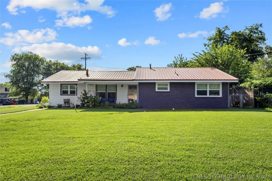 604 SW 3rd Street, Checotah, OK 74426 - #2