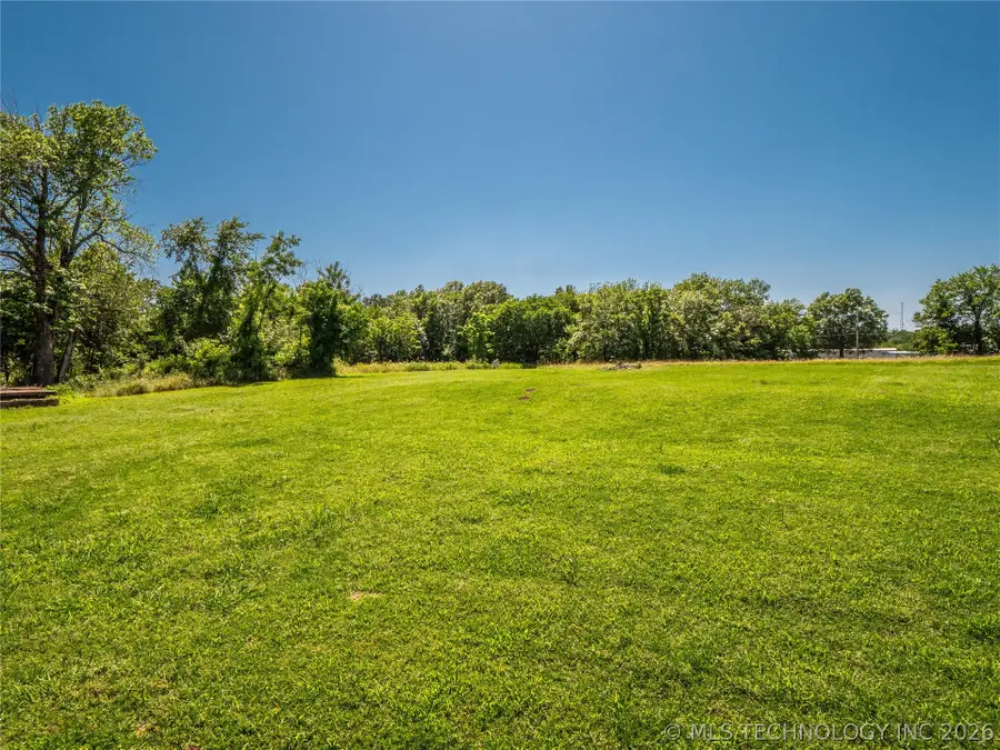 708 S 6th Street, Hartshorne, OK 74547 - #2