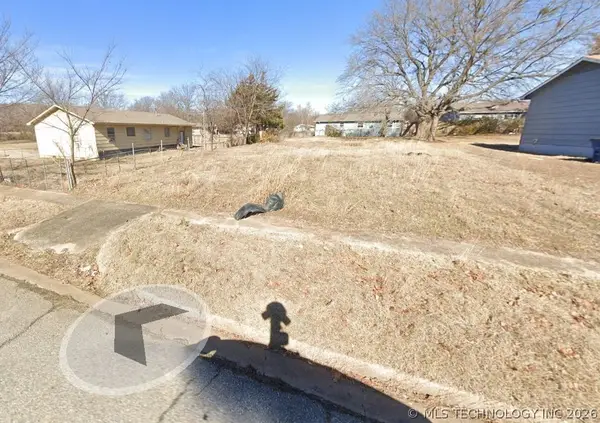 327 W 63rd Place N, Tulsa, OK 74126