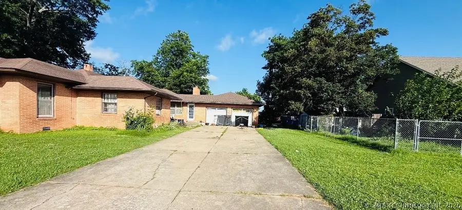 18 S Coo Y Yah Street, Pryor, OK 74361 - #3