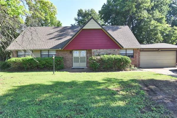 8405 E 126th Street S, Bixby, OK 74008