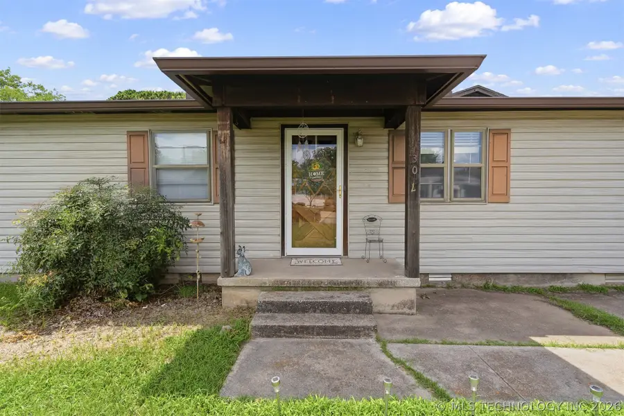 307 N 6th Street, Marietta, OK 73448 - #2