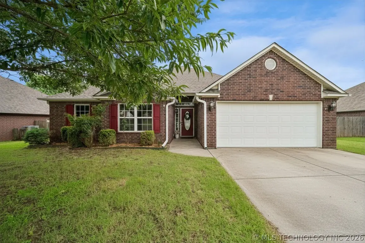 5309 Richmond Drive, Bartlesville, OK 74006 - #1