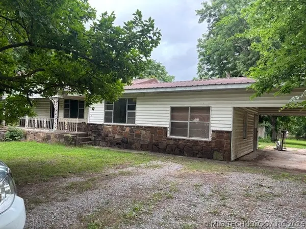 106 S Stand Watie Boulevard, Webbers Falls, OK 74470