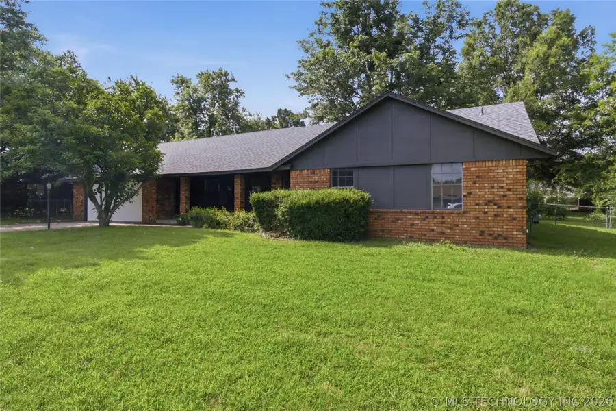 25302 E 64th Street S, Broken Arrow, OK 74014 - #3
