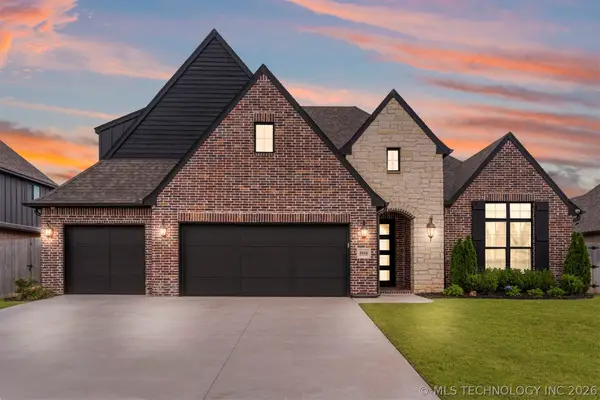 5910 E 127th Place S, Tulsa, OK 74008