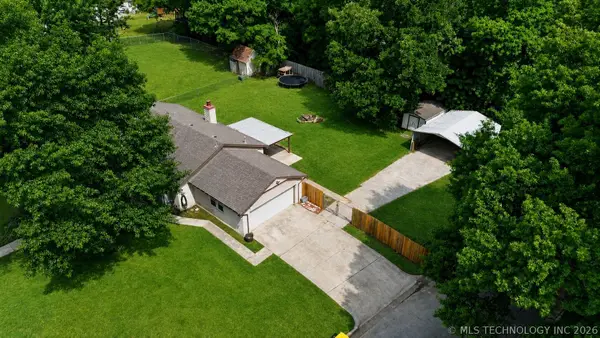 3637 E 143rd Street S, Bixby, OK 74008
