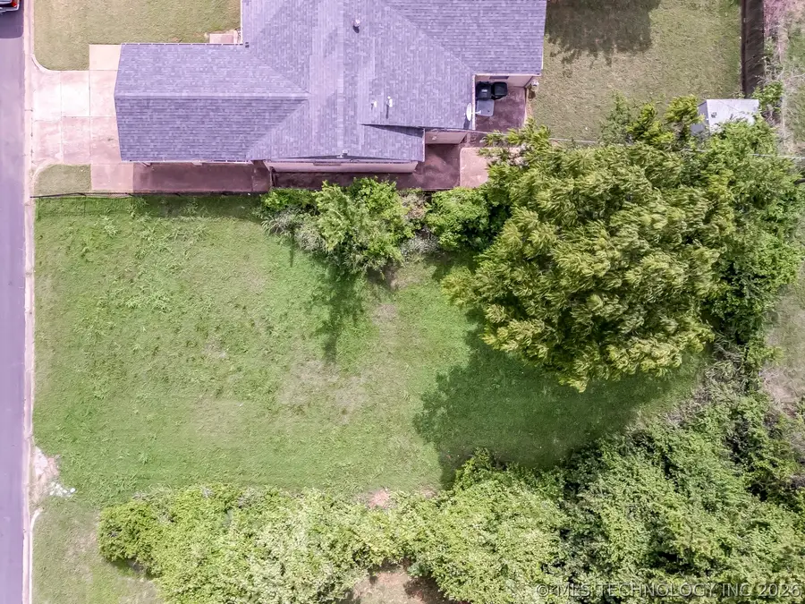 2042 E Young Place, Tulsa, OK 74110 - #2